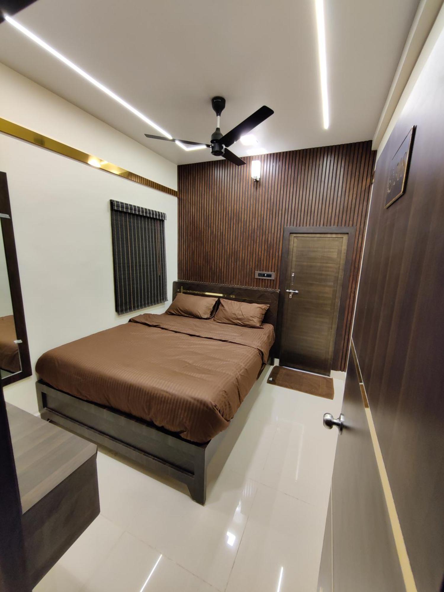 Sundar Lodge Tiruppatur Exterior foto